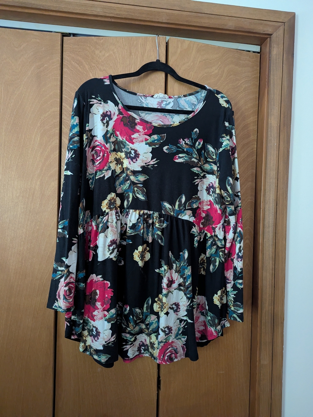 Floral Black Long-Sleeve Women’s Top